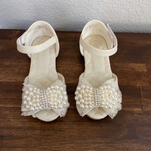 Toddler girl size 8 flower girl shoes wedding pearl rhinestone